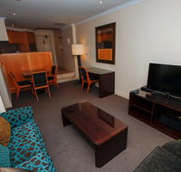 Bond 314 - Perths Hotel