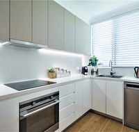 Bondi Beach Oasis-Car ParkPoolAir Con - Perths Hotel