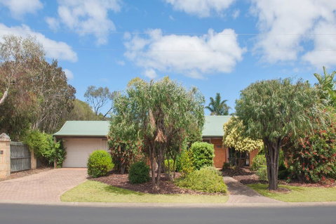 Bottlebrush - Perths Hotel 0