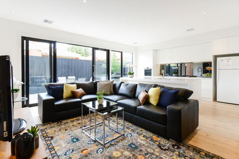 Boutique Stays-Murrumbeena Place 1 - Perths Hotel 0