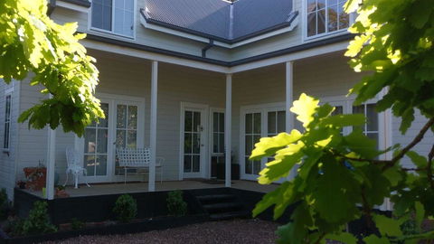 Bradshaw House - Perths Hotel 0