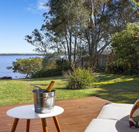 Braeside - waterfront fireplace - Perths Hotel