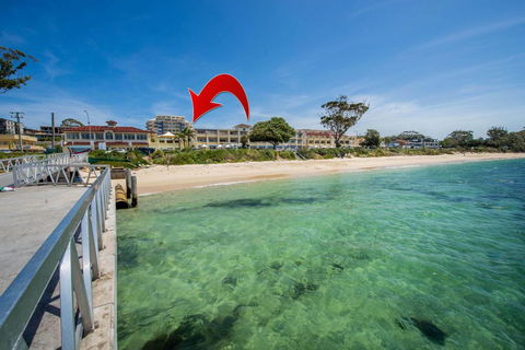 Breakwater 102 - Shoal Bay - Perths Hotel 0