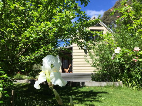 Brigadoon Cottages - Perths Hotel 2