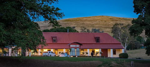 Brigham House - Perths Hotel 2