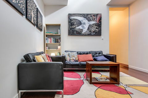 Bright And Airy Home Tucked Away In Funky Newtown - Perths Hotel 0