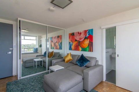 Bright Studio With Amazing City Views - Perths Hotel 0