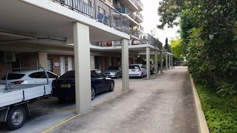 Brighton-Le-Sands Beachside - Perths Hotel 1