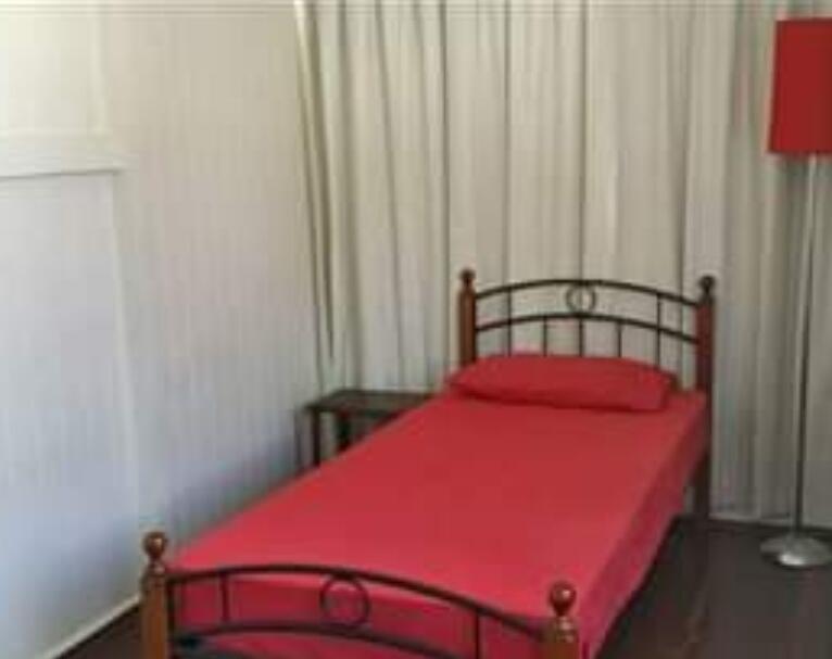 Wavell Heights QLD Perths Hotel