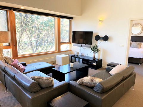Buller Holidays Apartments - Perths Hotel 3