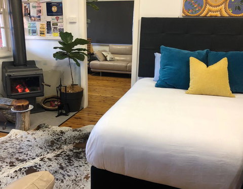 Bungalow@Tenterfield - Modern Vintage Luxury - Perths Hotel 0