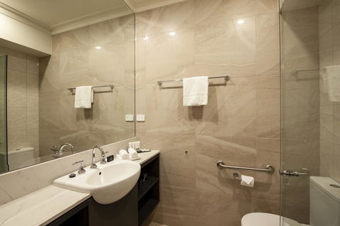 Burke And Wills Hotel Toowoomba - Perths Hotel 3