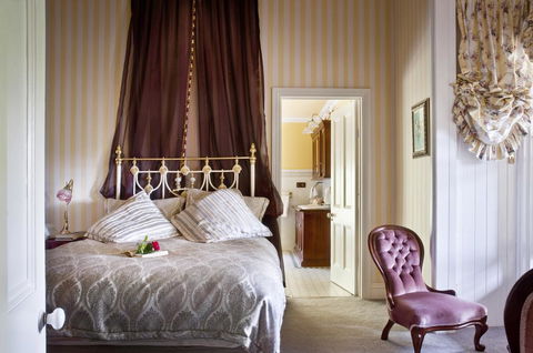 Burnbank - Perths Hotel 1