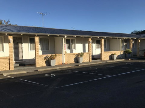 Busselton Jetty Chalets - Perths Hotel 3