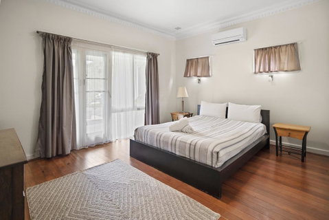 Busselton River Cottage - Perths Hotel 3