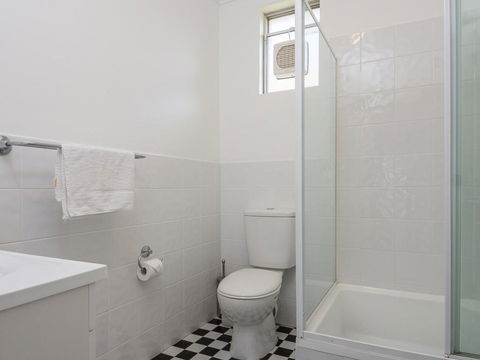 C'VU Kiama - Perths Hotel 2