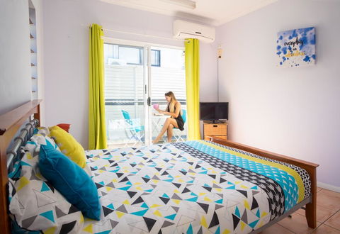 Cairns Sharehouse Apartment - Perths Hotel 0