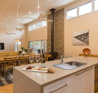 Callala Breeze - access to indoor community pool - Perths Hotel