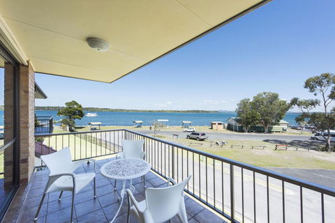 Camawood 11 - Iluka NSW - Perths Hotel 2