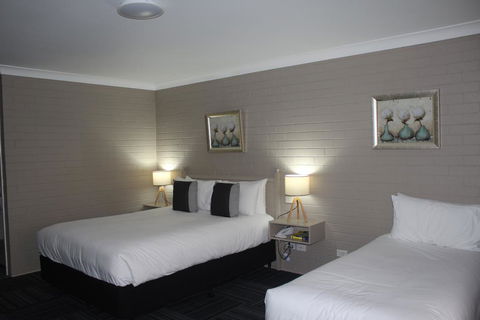 Canowindra Riverview Motel - Perths Hotel 1