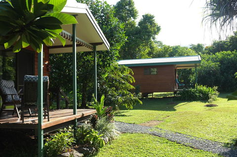 Cape Trib Farm - Perths Hotel 1