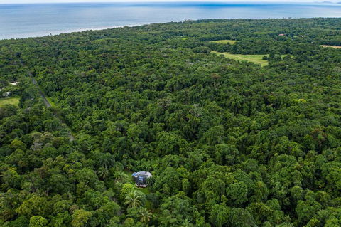 Cape Tribulation Holiday House - Perths Hotel 1