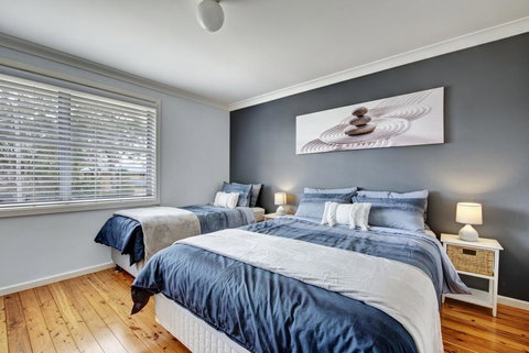 Carroll Ave 39 Mollymook - Perths Hotel 3