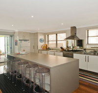 Casa Callala on King George - well appointed home - Perths Hotel