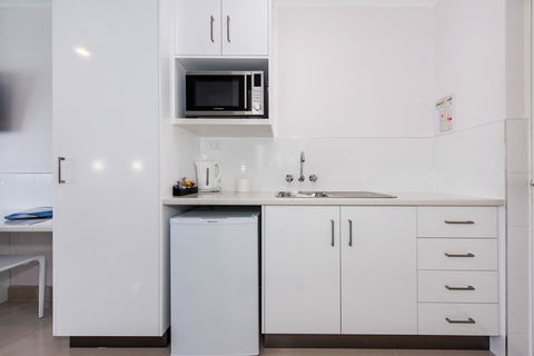 Casa Nostra Motel Mackay - Perths Hotel 3