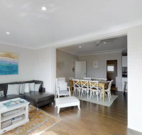 Casa Sorella - beachfront family home - Perths Hotel