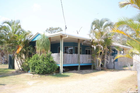 CASTAWAY BEACH HOUSE - Perths Hotel 0