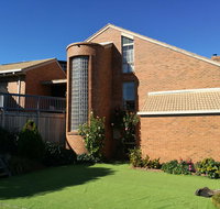 Castle stay at lakes entrance - Perths Hotel