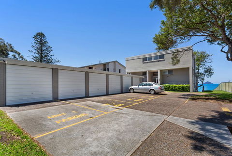 Casuarinas, Unit 1/33 Soldiers Point Road - Perths Hotel 2