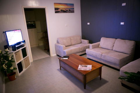 Cave Place Units - Perths Hotel 0