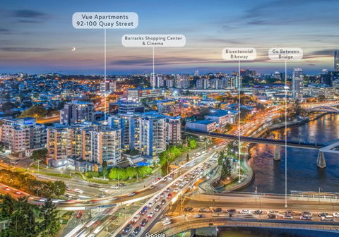 CBD Views-With FREE Wine Free-Carpark-Netflix-WiFi - Perths Hotel 2