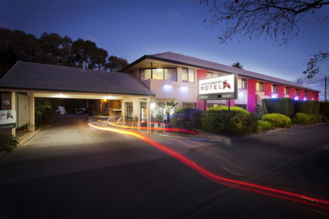 Central Deborah Motel - Perths Hotel 0