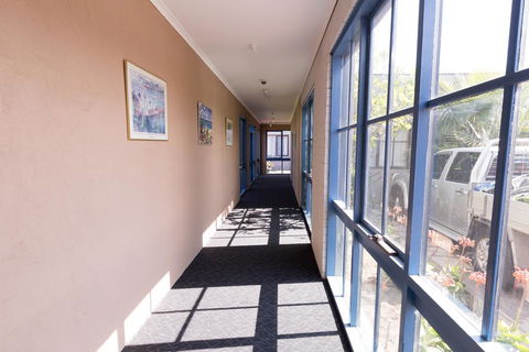 Chadstone Executive Motel - Perths Hotel 3