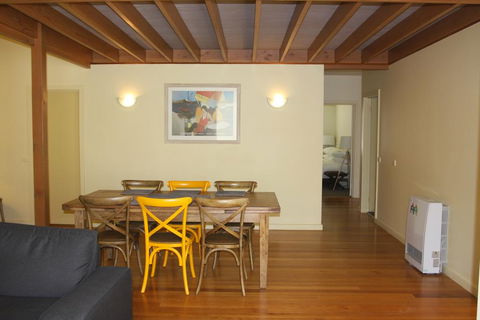 Charbella - Perths Hotel 1