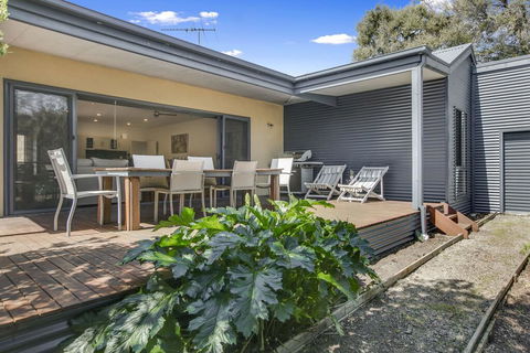 Charchie's By The Sea Pet Friendly Family Home, Close To Beach - Perths Hotel 1