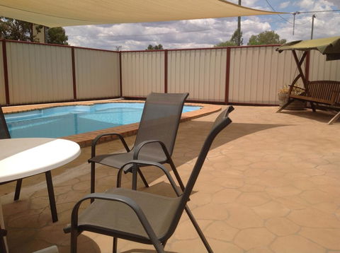 Charleville Waltzing Matilda Motor Inn - Perths Hotel 2