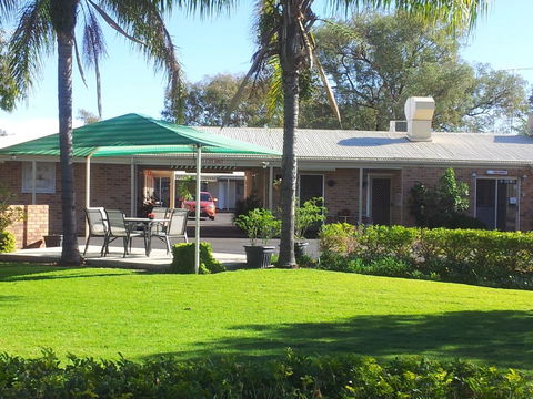 Charleville Waltzing Matilda Motor Inn - Perths Hotel 0