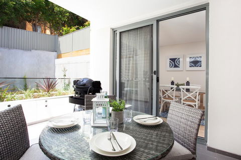 CHARMING BREAM (671I) - Perths Hotel 1