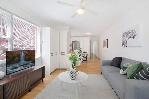 Charming Parkside Apartment In Quiet Area - Perths Hotel 0