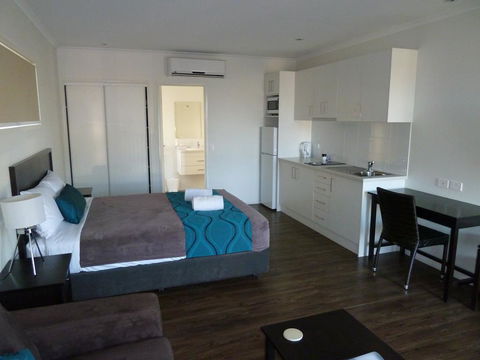 Chinchilla Tourist Park - Perths Hotel 0