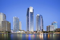 Circle On Cavill Ocean Views In The Heart of Paradise