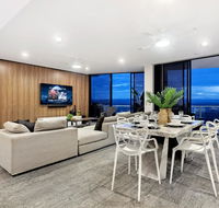Circle On Cavill Subpenthouse - Perths Hotel
