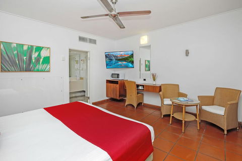 City Centre Accommodation - Perths Hotel 2