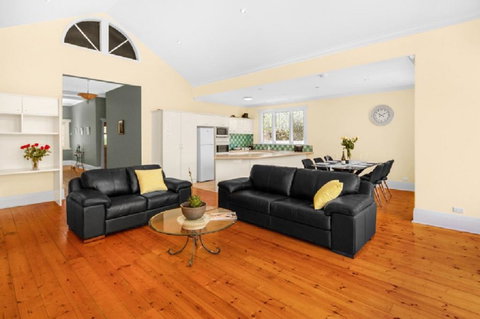 City To Beach - Free WIFI - Free 3 Car Parking - Great Location - Perths Hotel 2