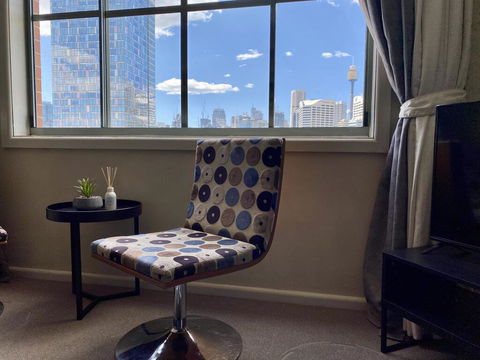 City Views, Pool , Parking & Gym Darling Harbour Sydney Apartment Sleeps 5 - Perths Hotel 2