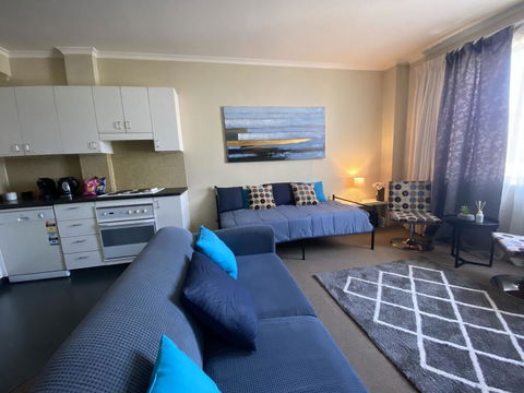City Views, Pool , Parking & Gym Darling Harbour Sydney Apartment Sleeps 5 - Perths Hotel 3